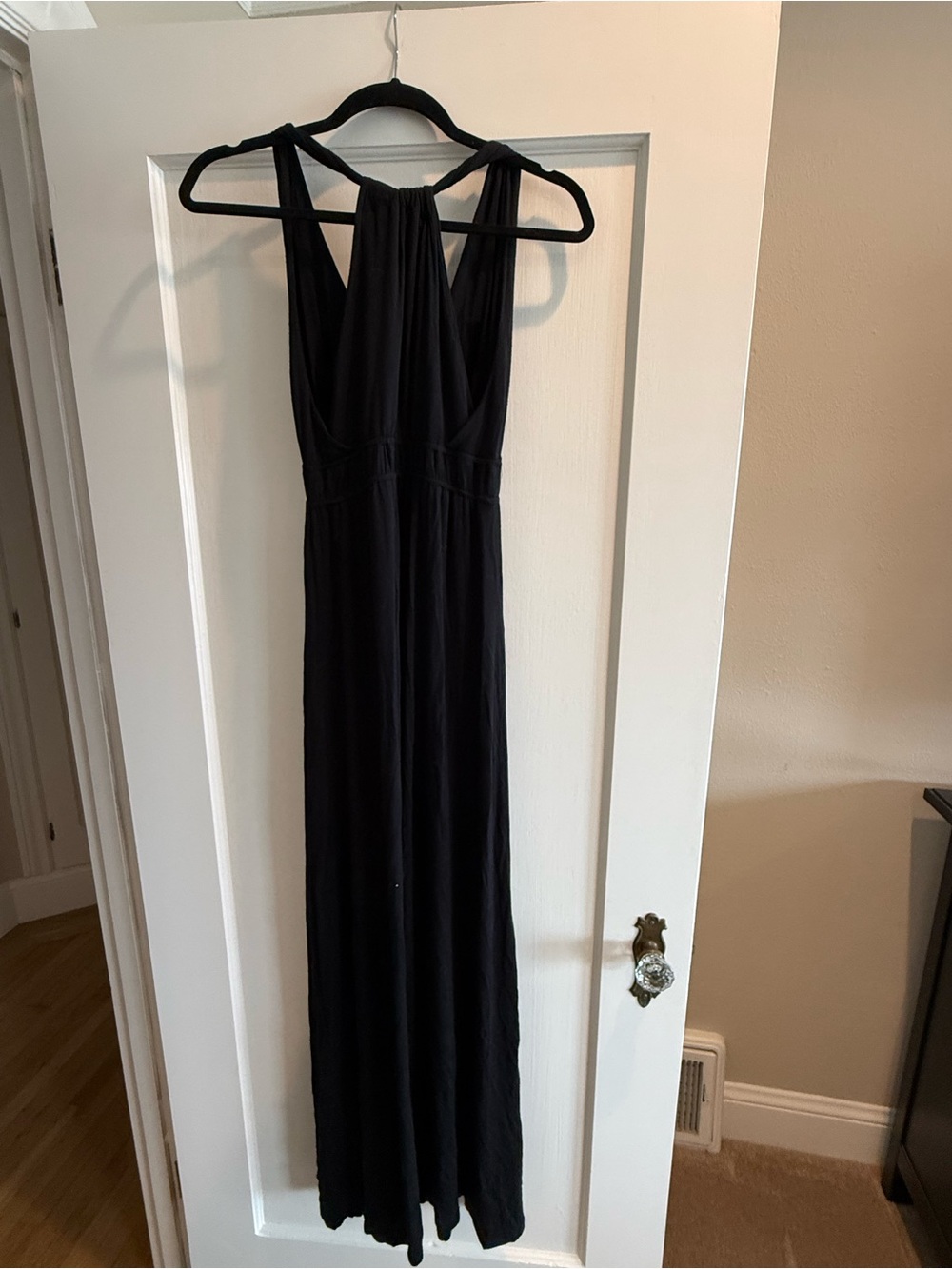 Forever 21 Black Sleeveless Halter Maxi Dress